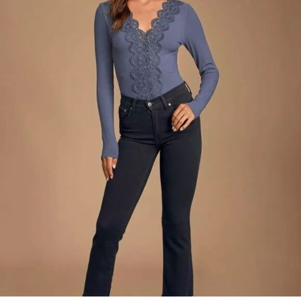 LULUS Come Back To You Blue Ribbed Lace LS Thong Bodysuit Crochet Snap VNeck Med